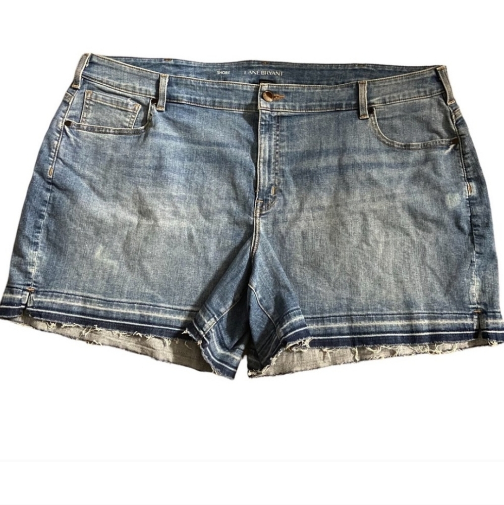 Lane Bryant Oversized Girlfriend Denim Shorts Striped Hem Raw Hem